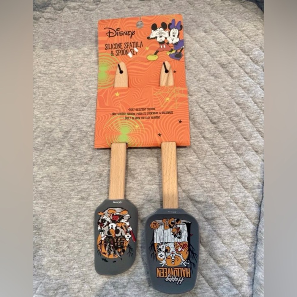 Disney Mickey & Friends 2pc Halloween Silicone Spatula Set